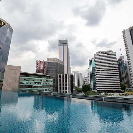 Ph Suites At Pavilion Bukit Bintang 쿠알라룸푸르 외부 사진 The swimming pool at the 33rd floor of the hotel