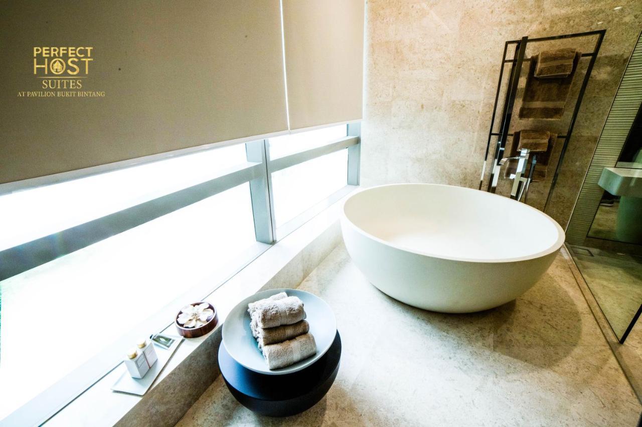Ph Suites At Pavilion Bukit Bintang 쿠알라룸푸르 외부 사진 Bathroom at the hotel
